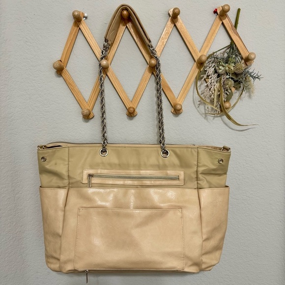 BEIS Tan Cream Large Diaper Bag OS - Picture 4 of 11